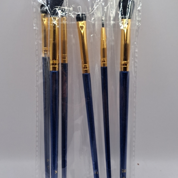 MORPHE More the Merrier Limited-Edition 6-Piece Brush Set~Brand New - Picture 3 of 3